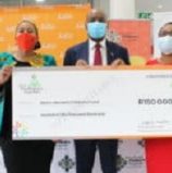 Avon Justine brings cheer to Mandela Children’s Hospital