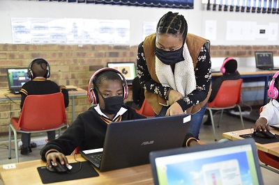Schools digitisation project expanded in SA