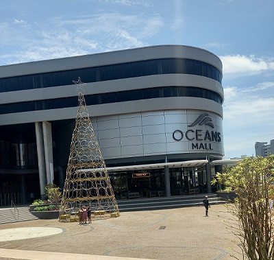 The tallest Christmas Tree at the Oceans Mall. Photo Futhi Mbhele, CAJ News Africa