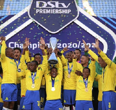 Mamelodi Sundowns lifts DSTV premiership title.